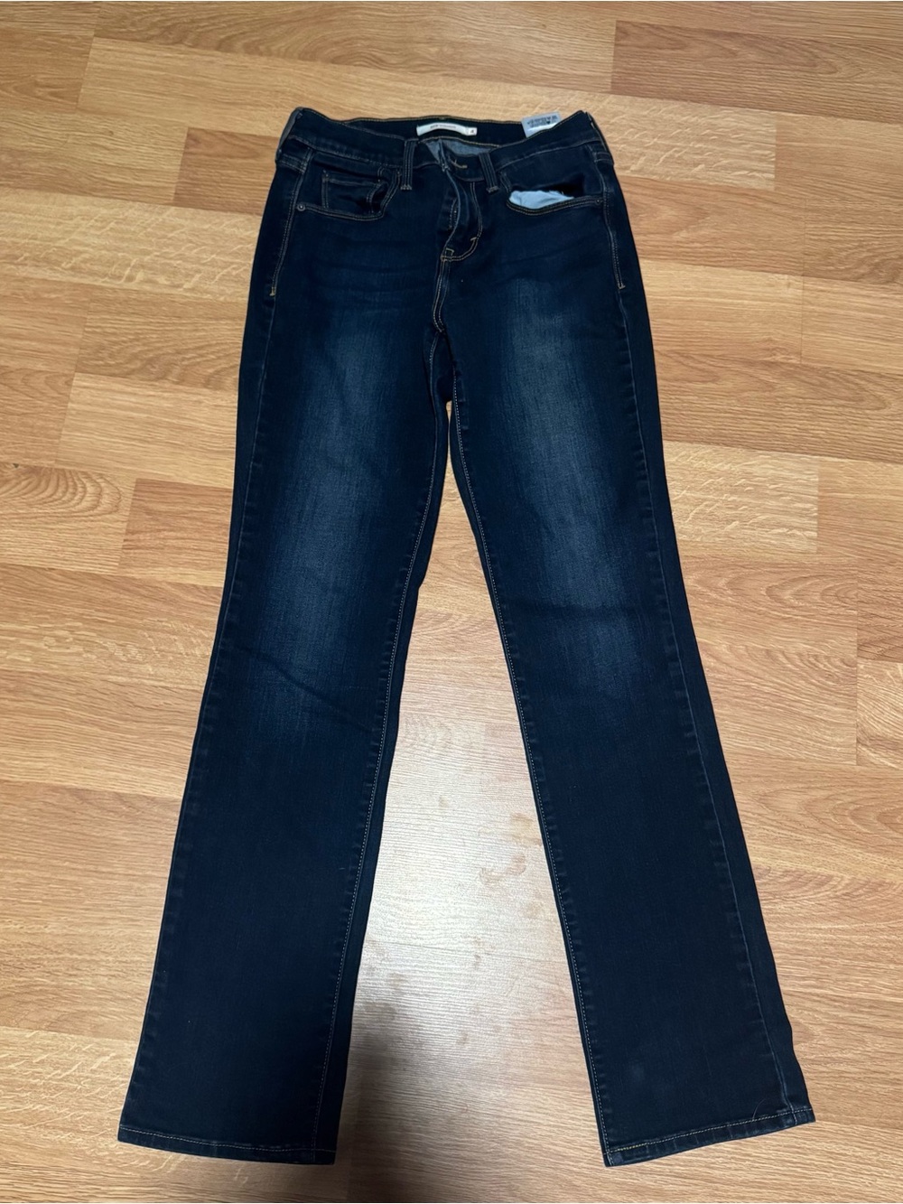 Levi's Women's Dark Blue Straight Leg Jeans